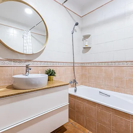 Sea La Vie & Golf Lagos