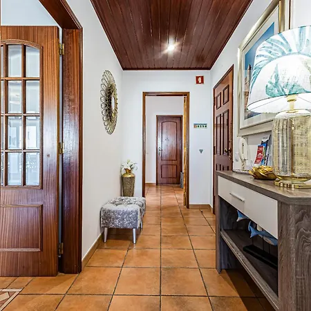 Sea La Vie & Golf לאגוּ‏ש